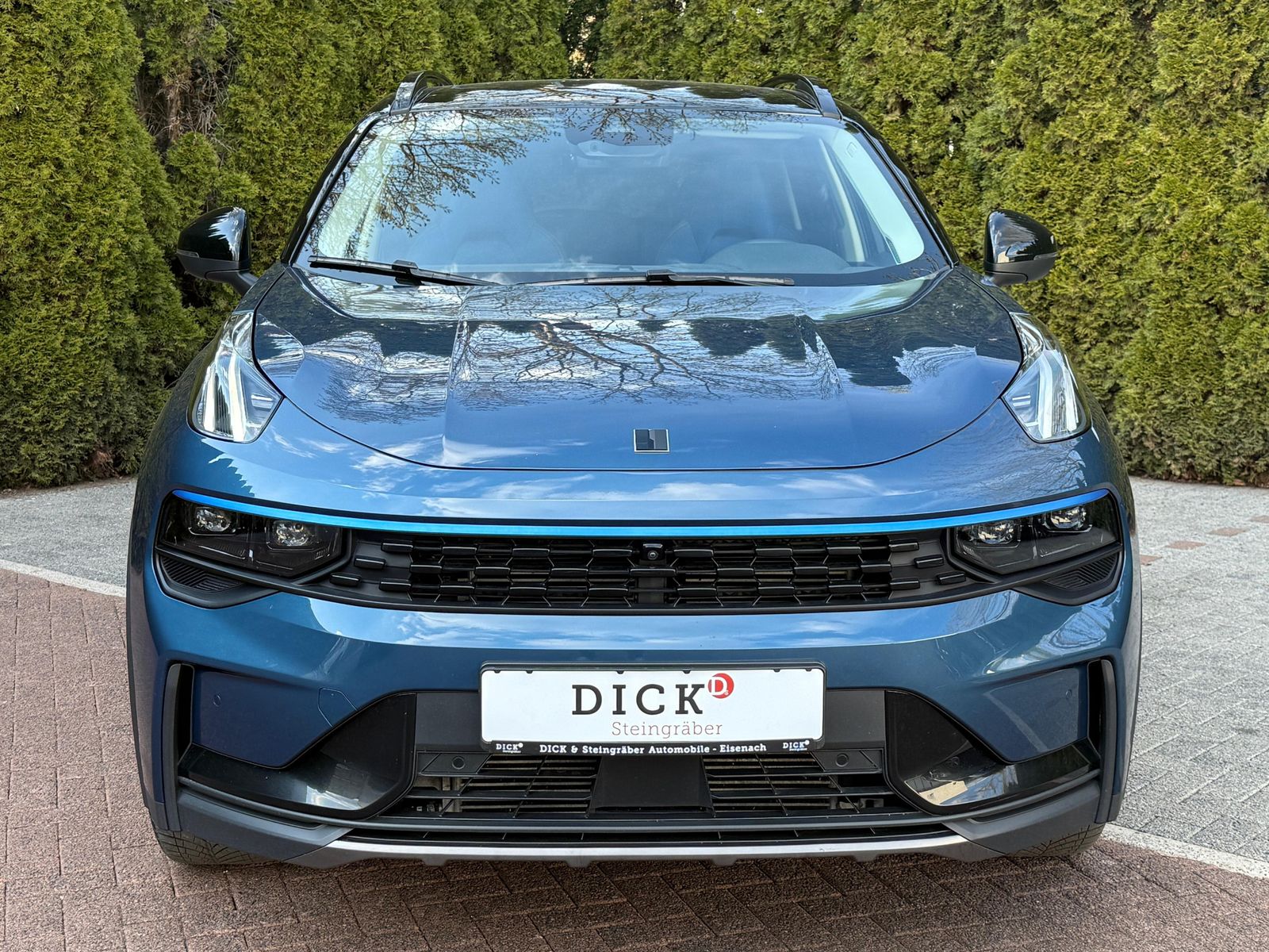 Fahrzeugabbildung Lynk&Co 01 1.5 T Aut PHEV PANO+LED+NAVI+ACC+MEMO+SHZ+360