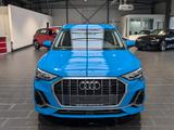 Audi Q3 35 TDI S tronic S line 8-fach - Audi Q3 mit Diesel-Antrieb: mit Navigationssystem