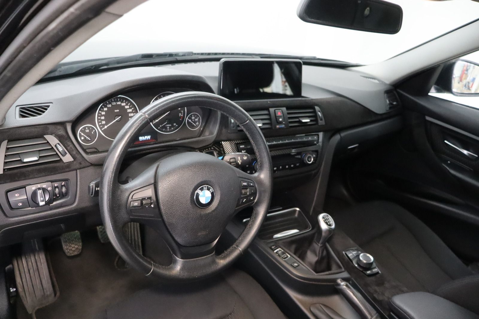 Fahrzeugabbildung BMW 316 i Touring