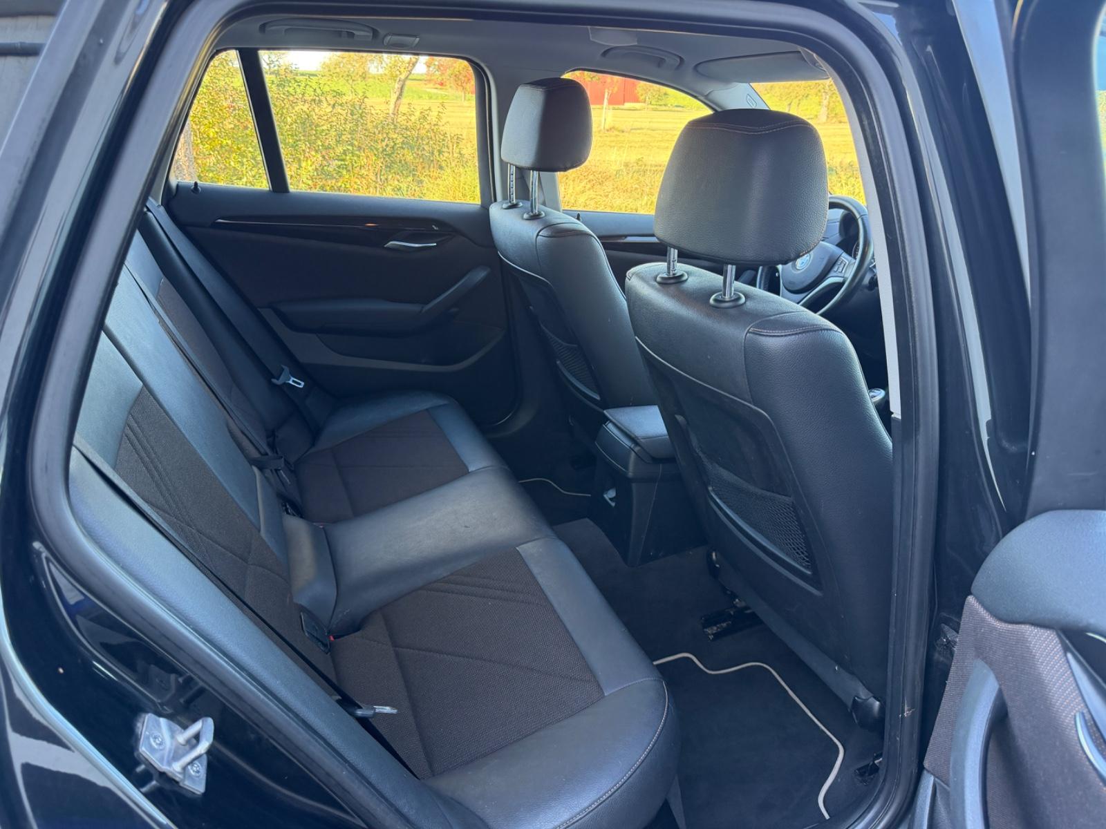 BMW X1 xDrive18d 143 ch • xLine • 4x4 • Bi-Xénon • GPS • Sièges chauffants