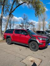 Toyota Hilux Invincible 4x4 Automatik | Hardtop  - rote Toyota Hilux