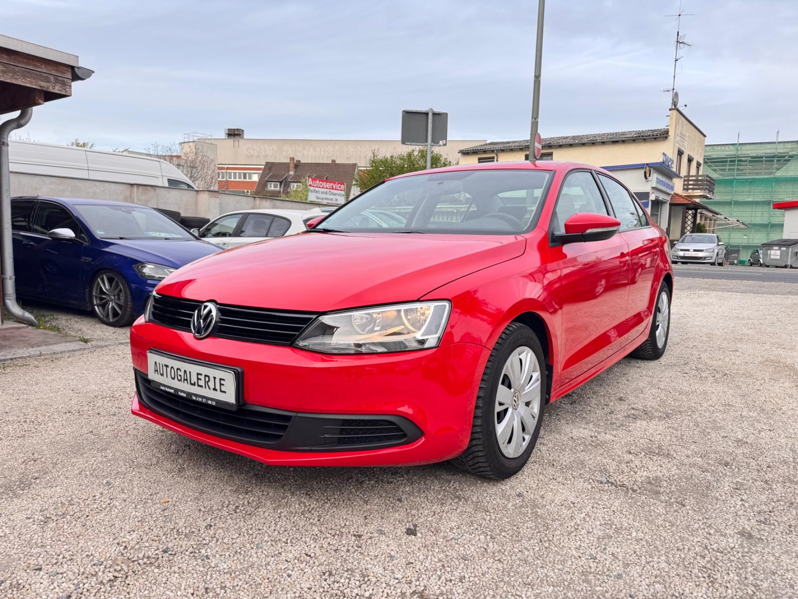 Volkswagen Jetta VI Trendline BMT 1.Hand-Klima&Schiebedach!
