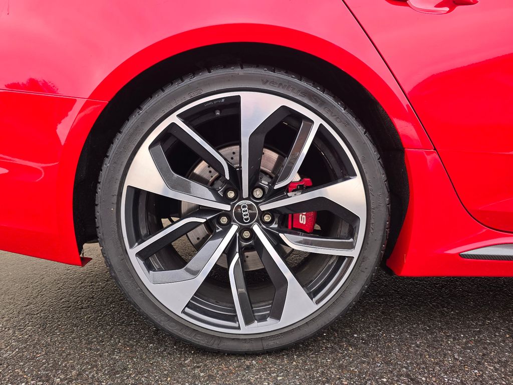 AUDI RS4 Avant 2.9 TFSI quattro erst 47Tkm Misanorot AUDI RS4 Avant 2.9 TFSI quattro erst 47Tkm Misanorot