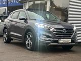 Hyundai Tucson 1,6 AT 4WD/PANO/LED/NAVI/EL.SITZE/AHK/GAR - Hyundai TUCSON in Mannheim
