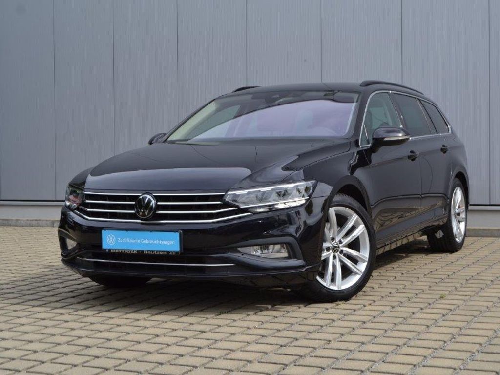 Passat Variant 1.5 TSI DSG R-Line Sport AHK/18-Z