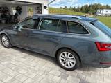 Skoda Superb 2.0 TSI DSG 4x4 Style Combi Style - Skoda Superb: Allradantrieb, Dsg