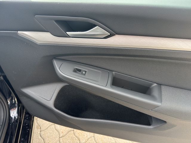 Golf VIII LIFE 1.5 TSI LED PLUS NAVI APP CONN DA