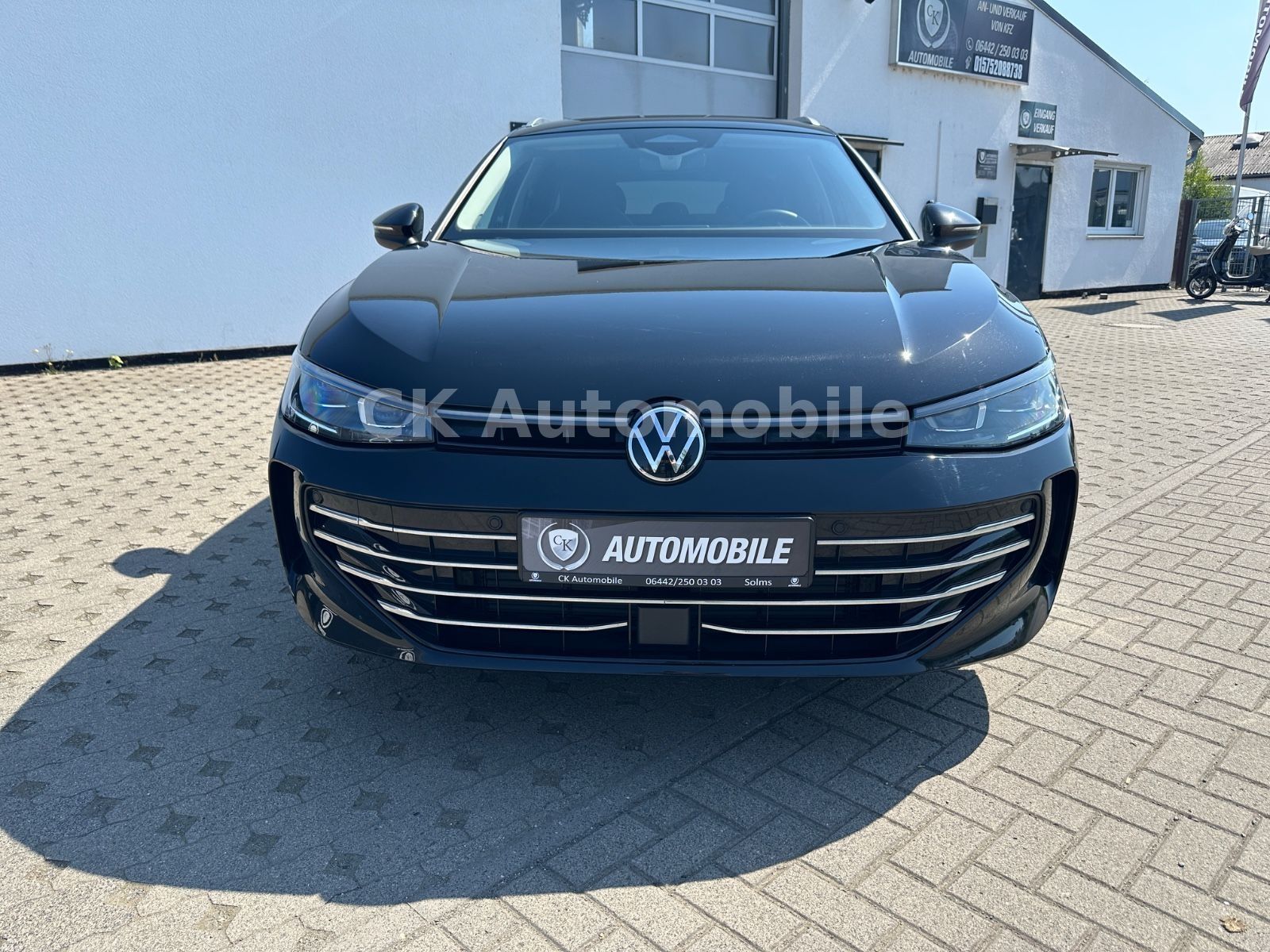 Fahrzeugabbildung Volkswagen Passat Variant 2.0 TDI Elegance/Kamera/ACC/LED