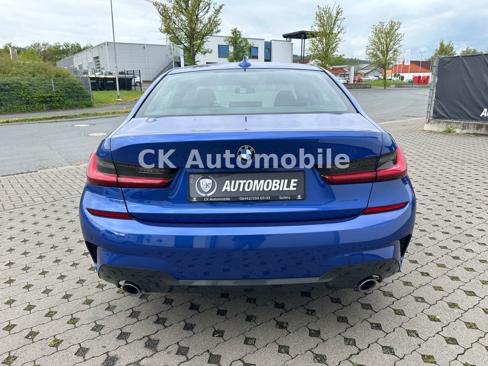 Fahrzeugabbildung BMW 330d Lim. M-Sport /Shadow-Line/Navi/Leder/LED