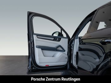 Porsche Cayenne - 9