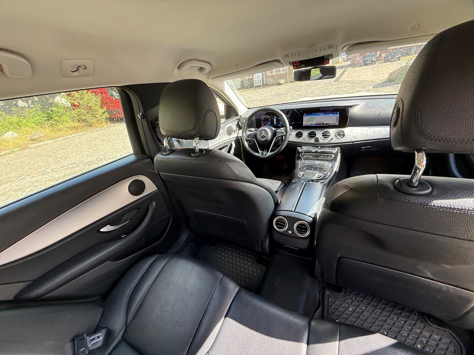 Mercedes-Benz E 220 d T Autom. -