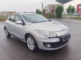 Renault Megane III 1,5 DCI, AUTOM. KLIMA, NAVI, TÜV06/26 - Renault Megane mit Diesel-Antrieb: Limousine