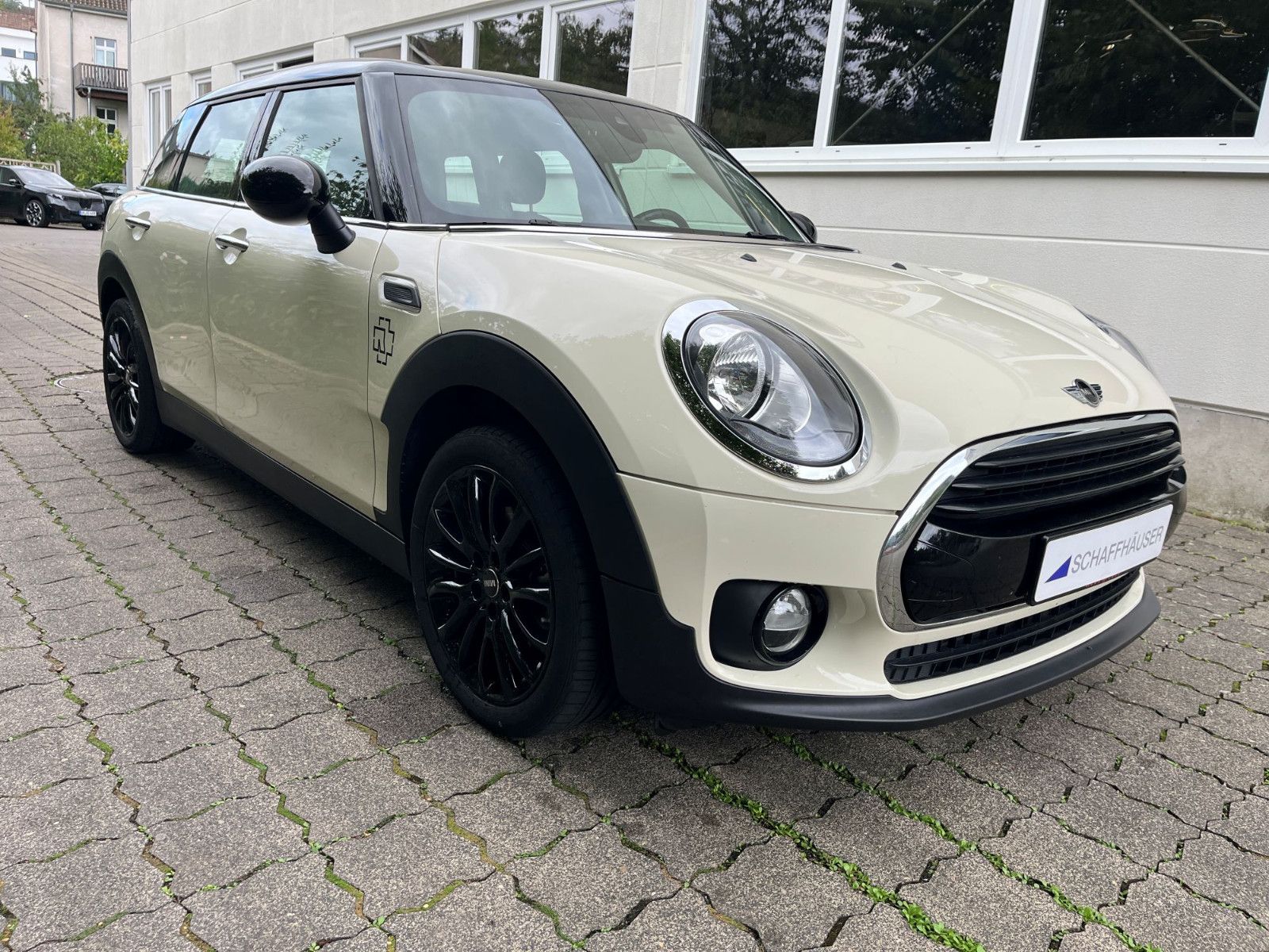 Fahrzeugabbildung MINI COOPER Clubman NAVI SHZ PDC ALU