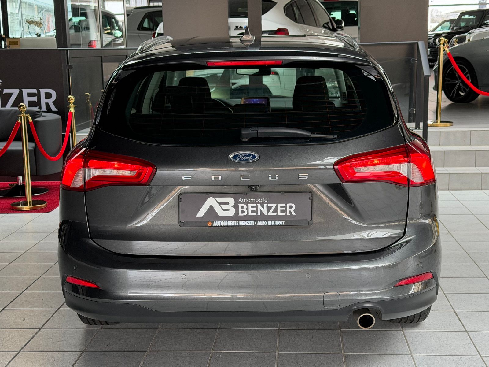 Fahrzeugabbildung Ford Focus Turnier Cool & Connect/NAVI/CAR-PLAY/KAMER