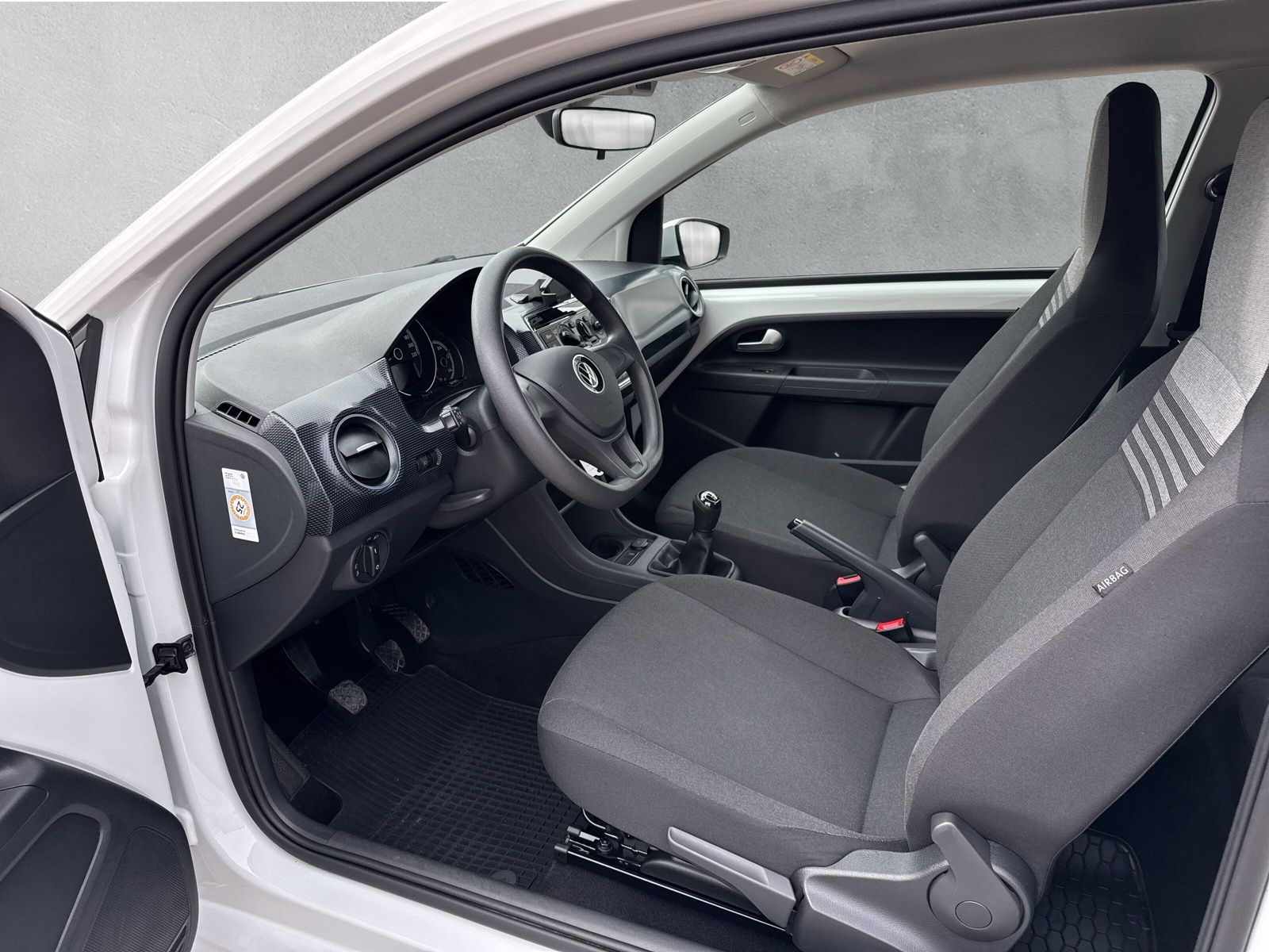 Fahrzeugabbildung Volkswagen up! 1.0 move SHZ RFK