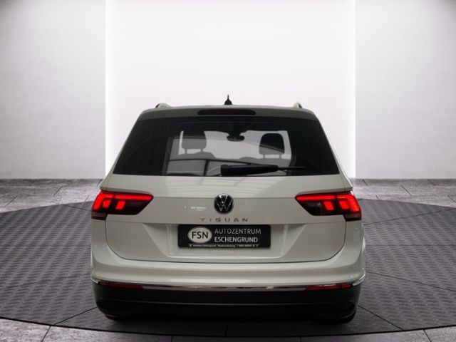 Fahrzeugabbildung Volkswagen Tiguan 1.5 TSI 110KW NAVI LED SHZG MFA