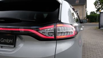 Ford Edge - 11