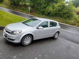 Opel Astra 1.7 CDTI 74kW - - Opel Astra aus 2004 mit Diesel-Antrieb