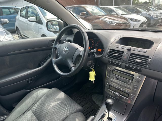 Toyota Avensis  Kombi 1.8 Sol