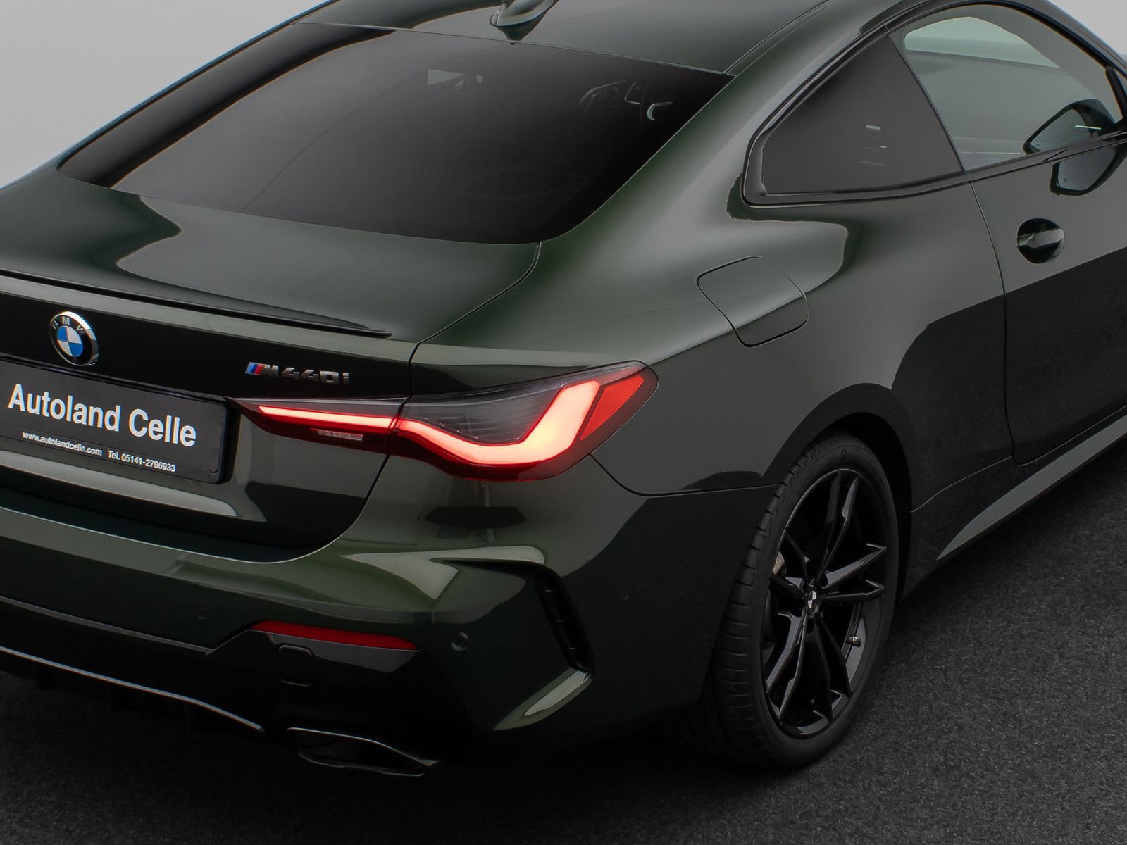 Fahrzeugabbildung BMW M440i  Coupé Kamera DAB H/K Fernlichtassist 19"