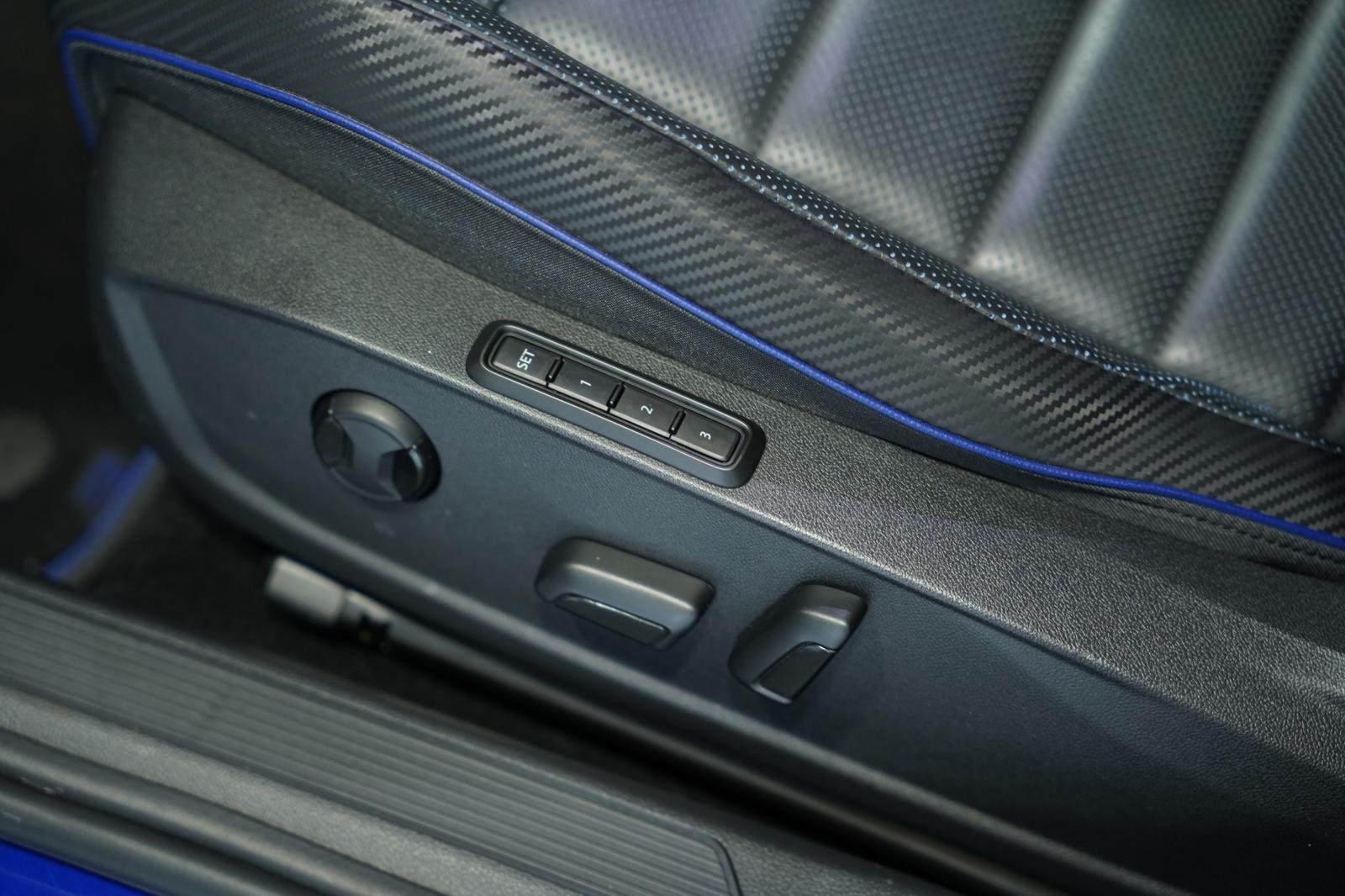 Volkswagen Golf R 4M Performance *2.H *19 *AKRA*H&K*Matrix, миниатюра 23