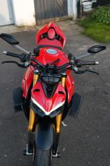 Ducati Streetfighter V4S  - DUCATI S4