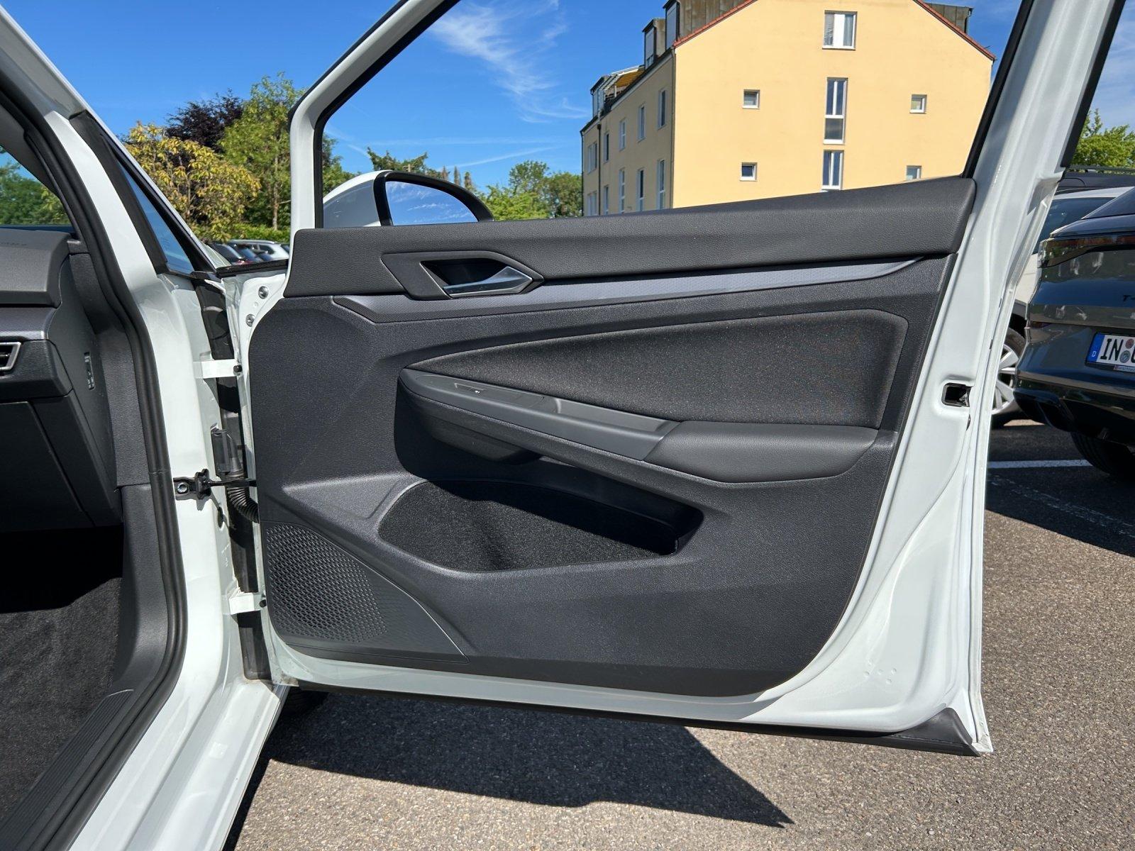 Volkswagen Golf 8 1.5 TSI Active AHK KAMERA LED ACC NAVI, миниатюра 19