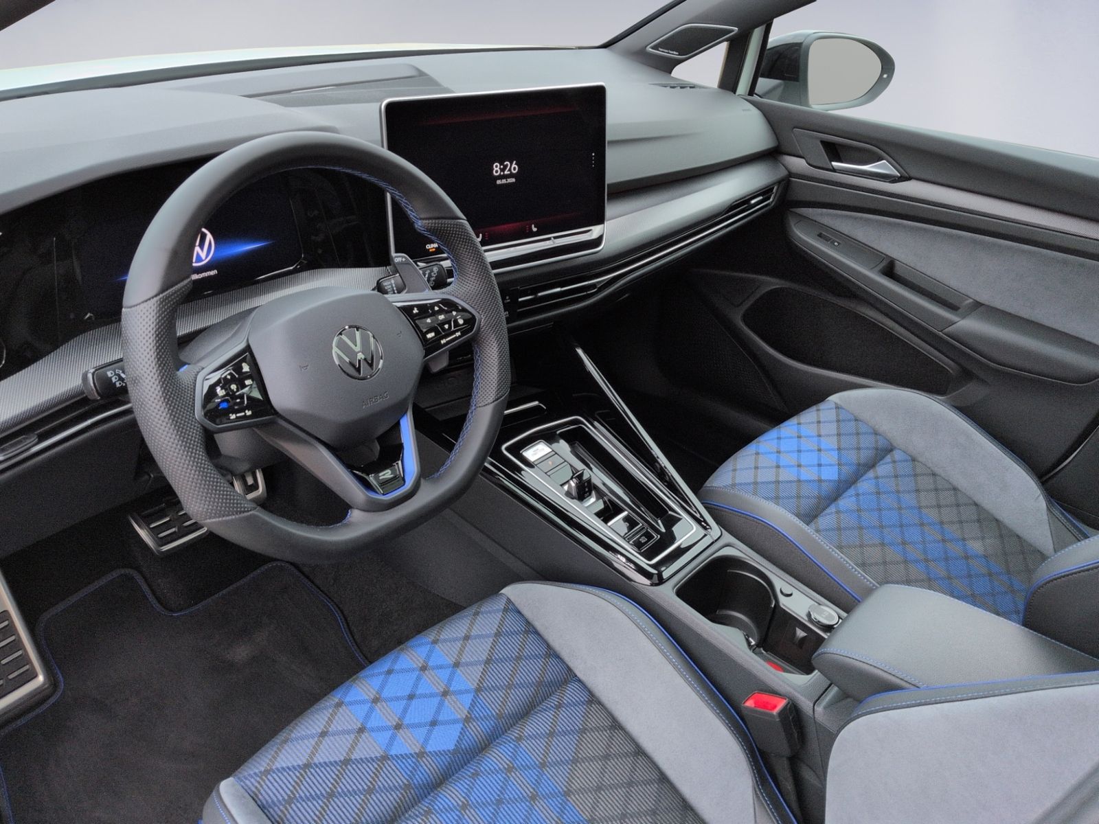 Golf R BLACK EDITION  AKRA+PANO+DCC+H&K+MATRIX+