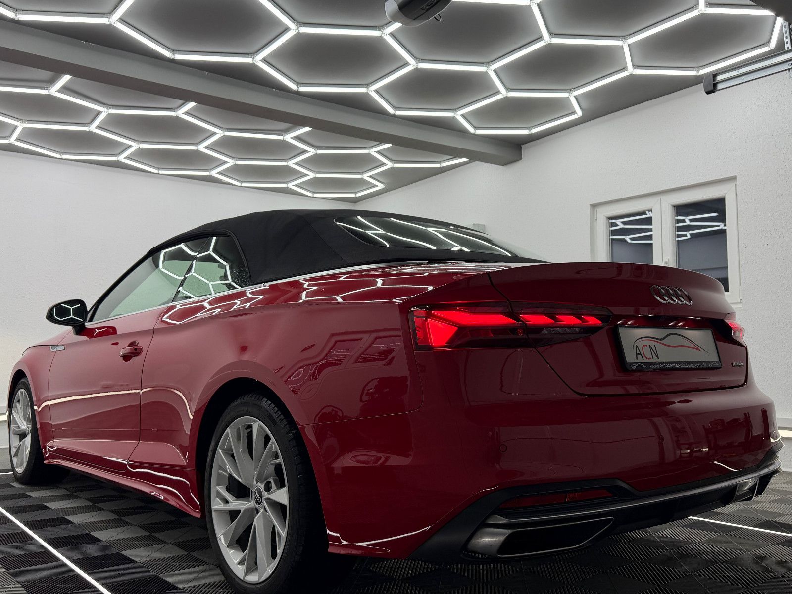 Fahrzeugabbildung Audi A5 Cabriolet 40 TFSI Quattro/AHK/MATRIX/VRTL PIT
