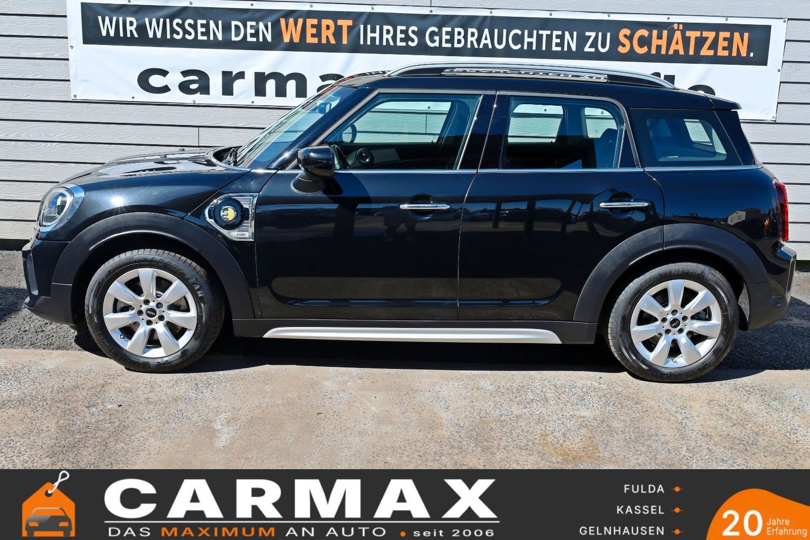 Fahrzeugabbildung MINI Countryman Cooper SE Essential Trim All4,ACC,Nav