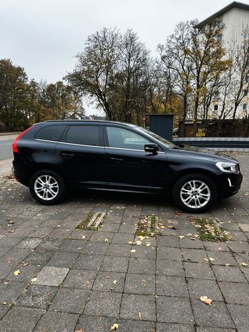 Volvo XC60 D4 AWD Momentum Geartronic Momentum