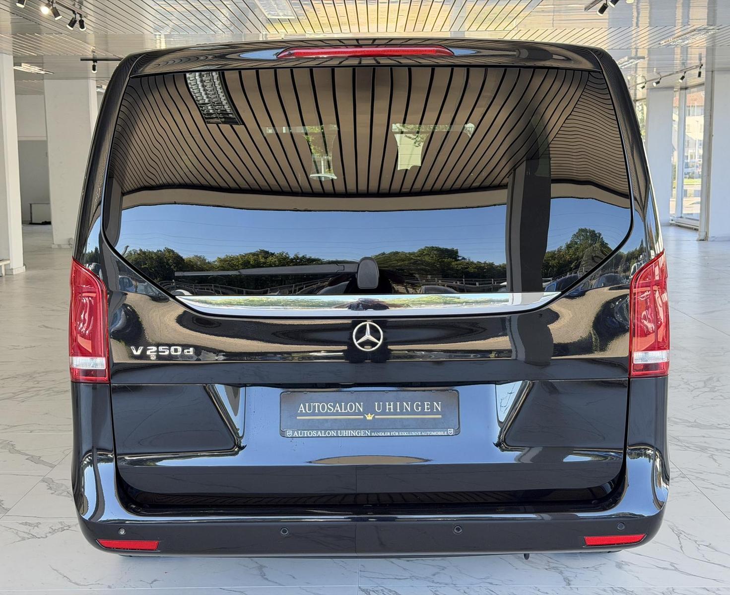Mercedes-Benz Classe V 250 d Long 190 ch – 7 places – Pano – Burmester – LED – Double porte coulissante – Avertisseurs angle mort
