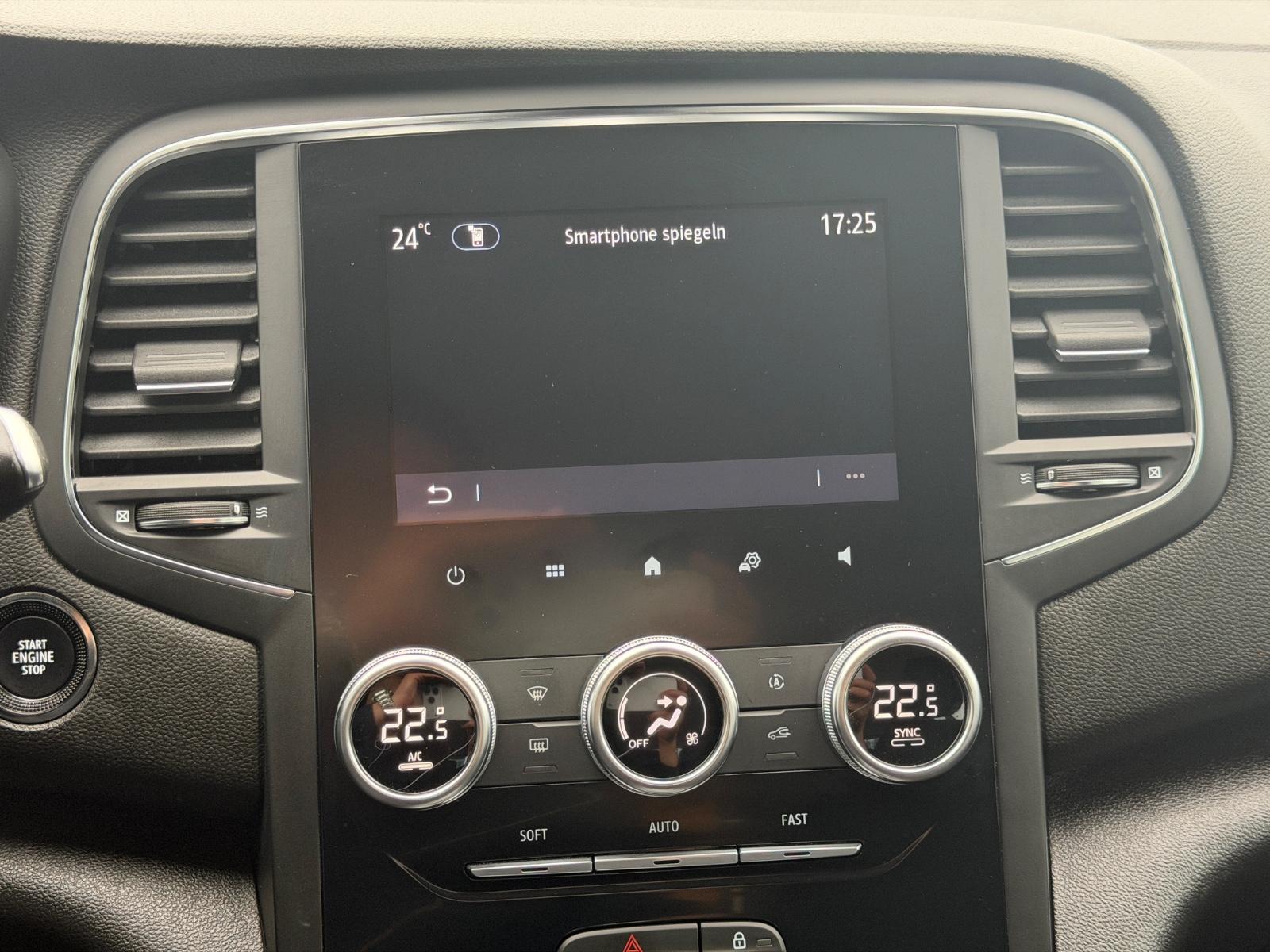 Renault Megane IV GT Automatik CarPlay Kamera AHK Spur