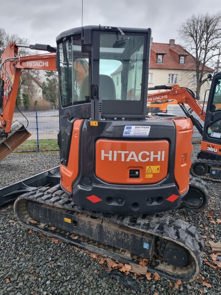 HITACHI ZX55U-6