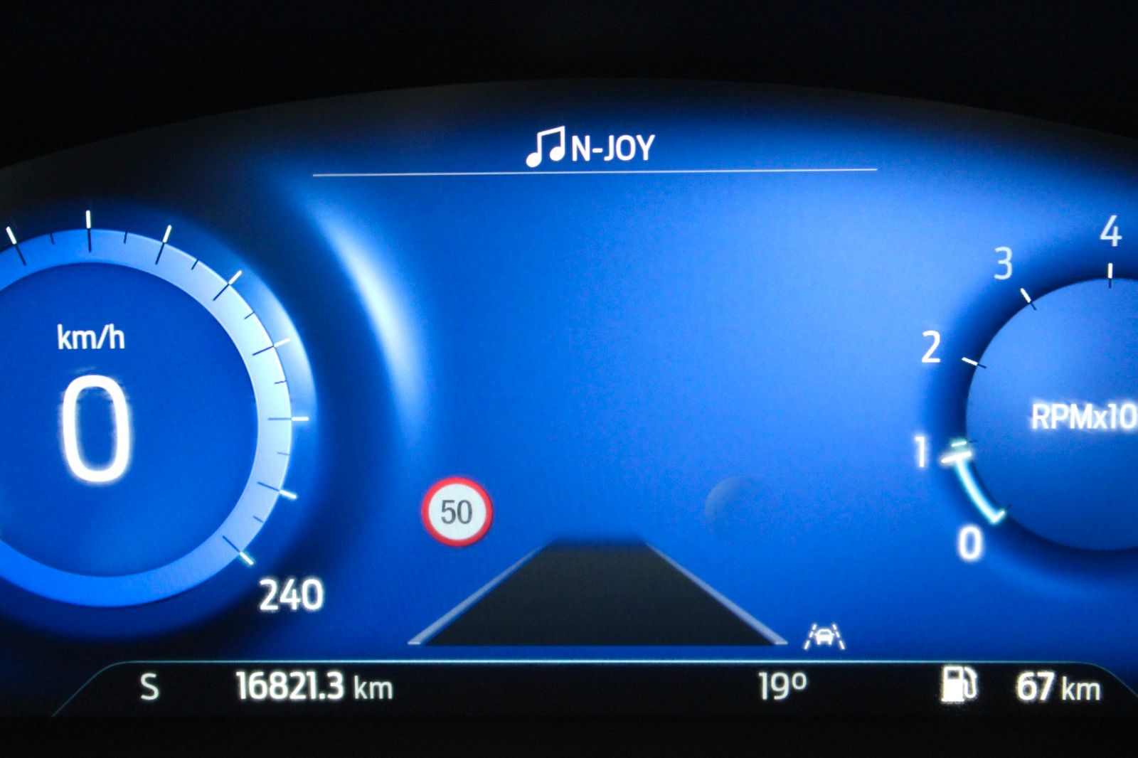 Fahrzeugabbildung Ford Kuga ST-Line X LED B&O HUD ACC WinterPaket uvm.