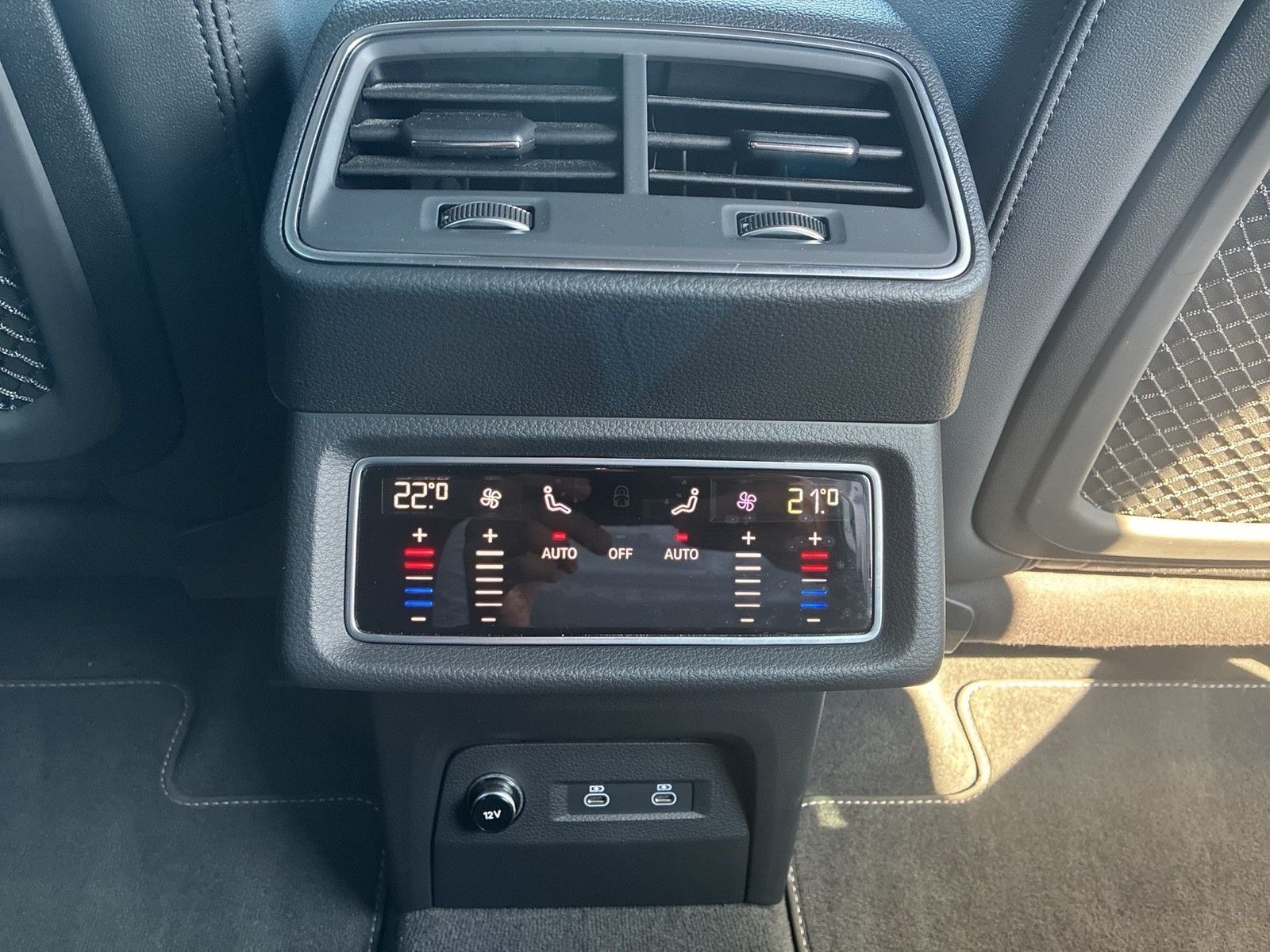 Audi Q8 e-tron - Bild 17