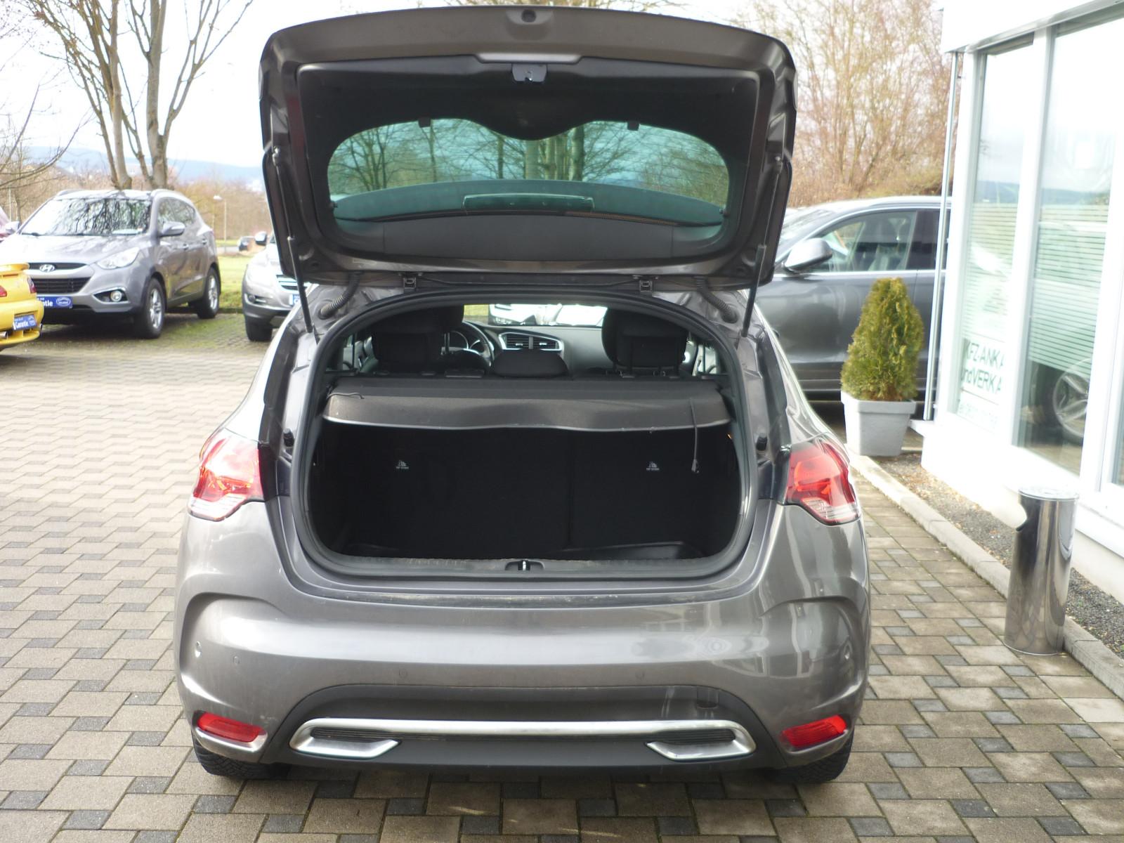 DS Automobiles DS4 DS 4 Navi Bi-Xenon Garantie...