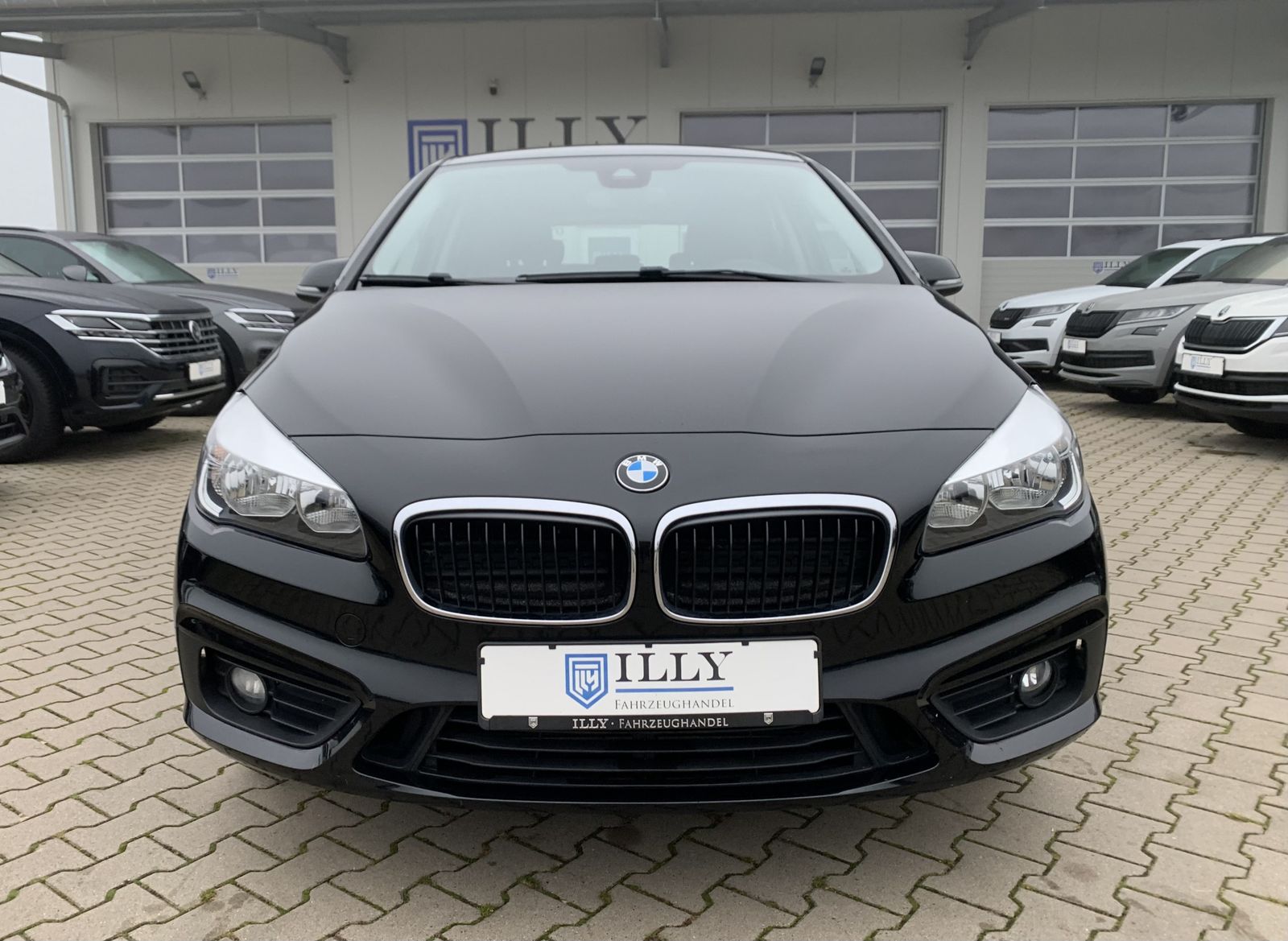 Fahrzeugabbildung BMW 220 Active Tourer Advantage*Navi*LED*AHK*Temp.*