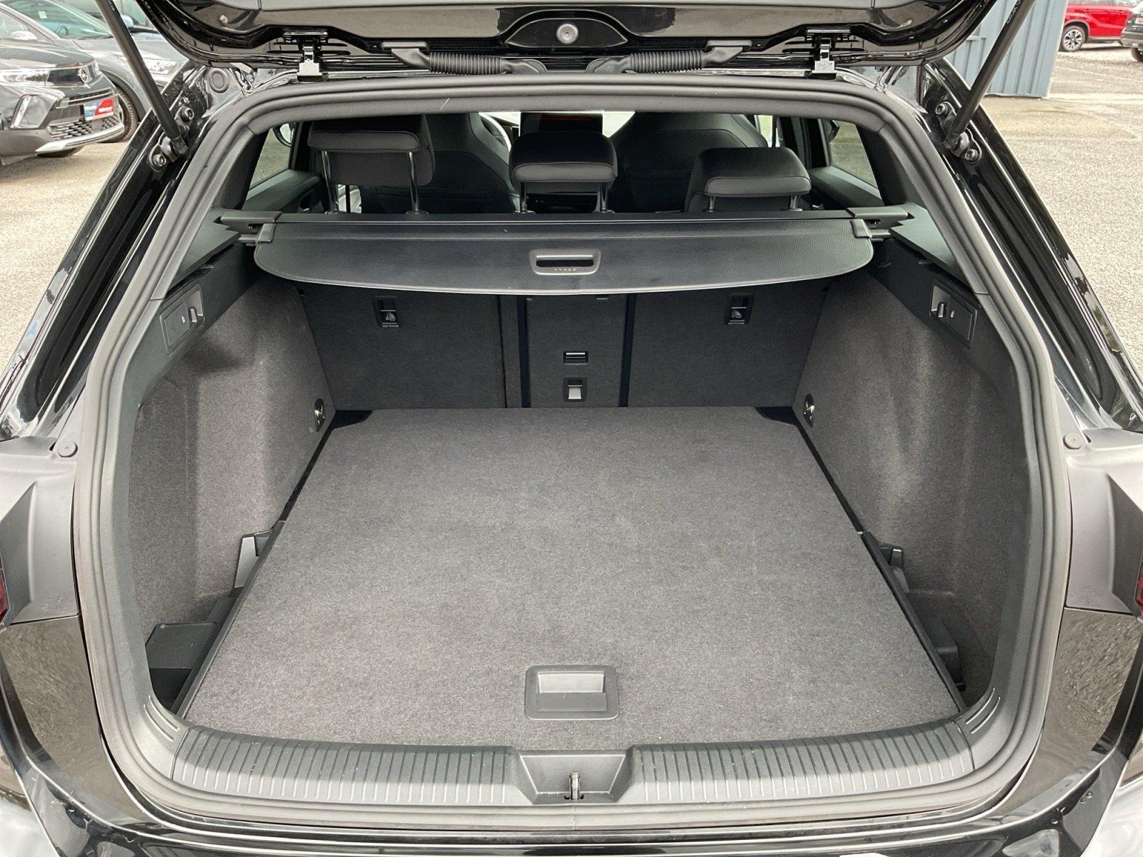 Volkswagen Golf VIII Variant 1.5 eTSI R-Line ACC LED SHZ, миниатюра 9