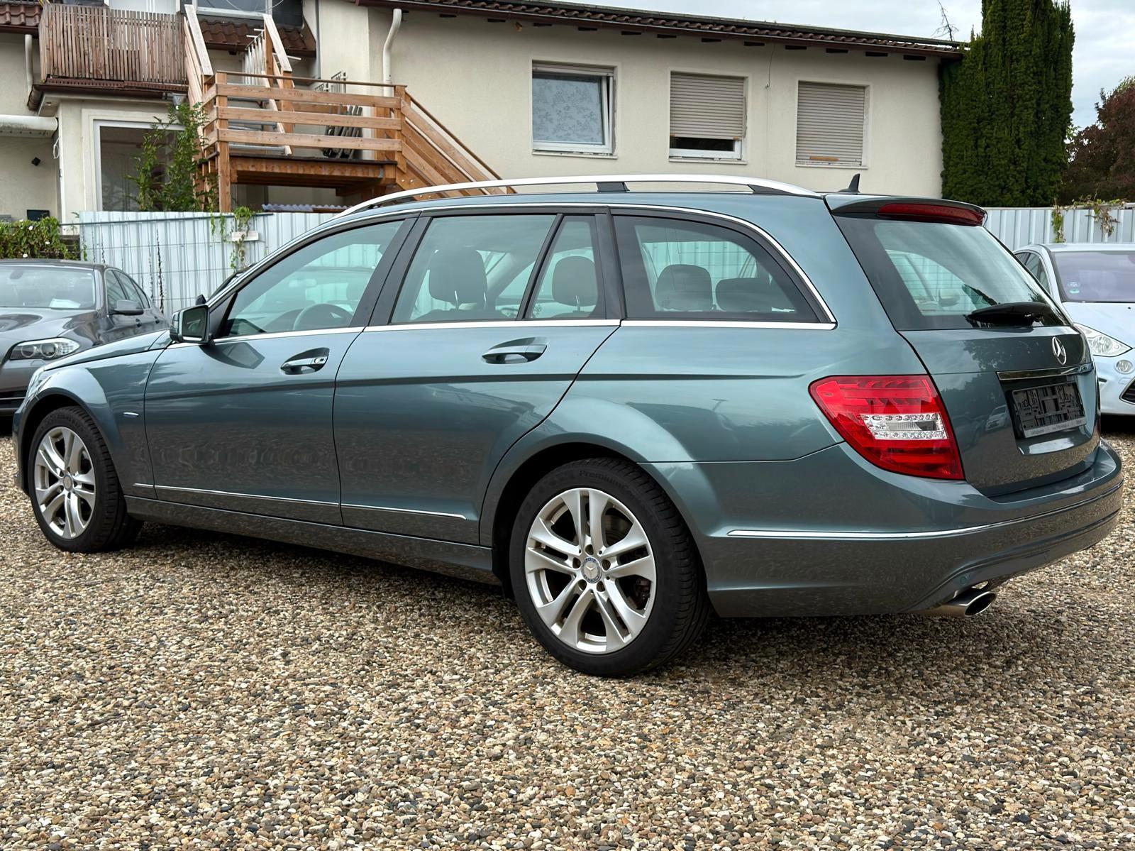 Mercedes-Benz C220 CDI T Avantgarde Xenon AHK S.Dach S.Heft