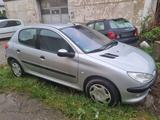 Peugeot 206 Tüv Neu 75000km - Peugeot Gebrauchtwagen von 2000