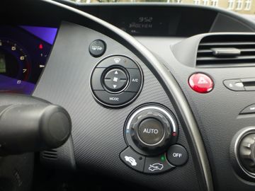 Honda Civic 1,4 Comfort 5-T�rer Klima