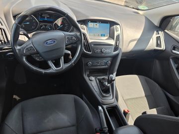 Ford Focus - 12