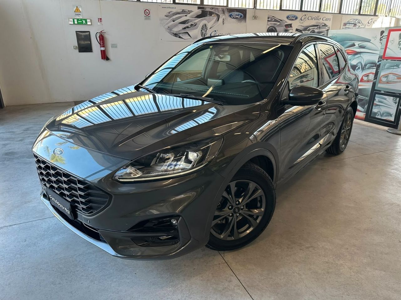 Ford Kuga 1.5 EcoBlue 120CV 2WD ST-Line imagem 3