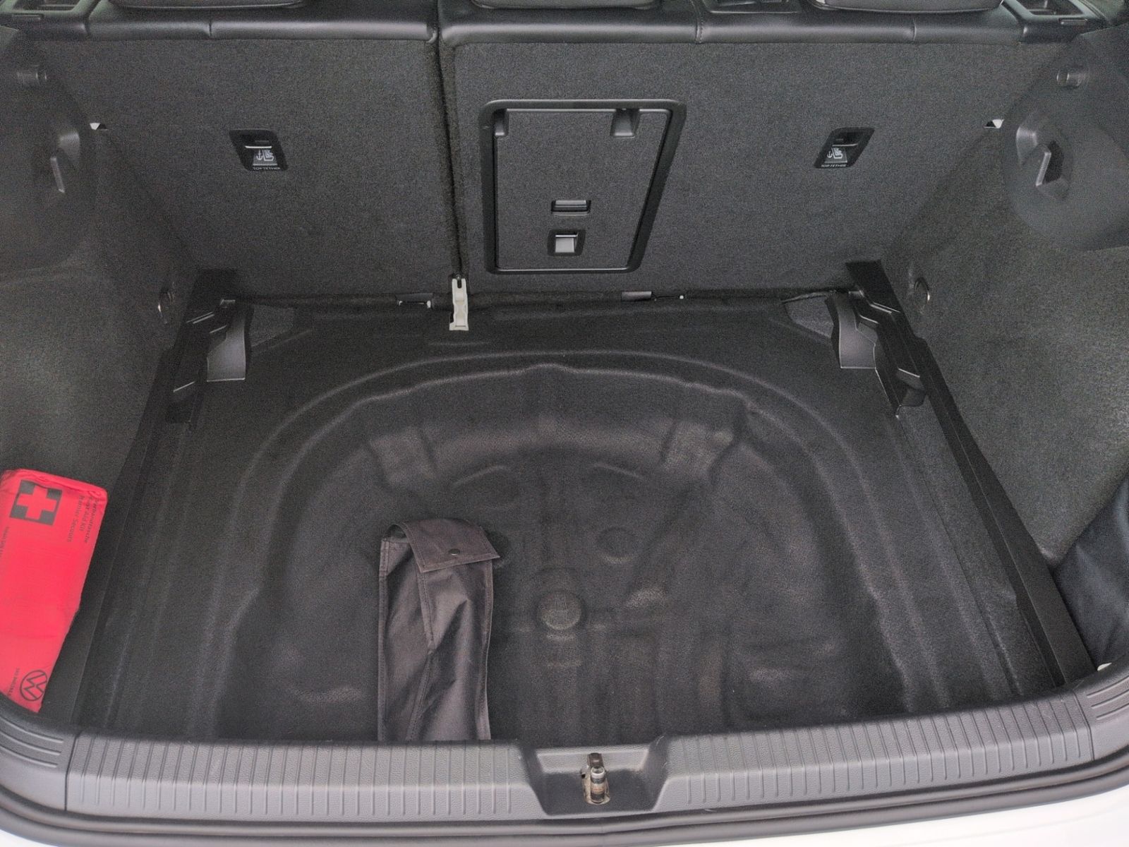 Golf VIII 1.5TSI DSG R-Line NAVI+SHZ+CLIMATRONIC