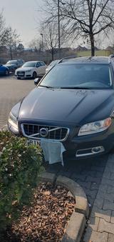 Volvo V70 2.0 - - Volvo V70 mit Benzin-Antrieb: Kombi, 2.0
