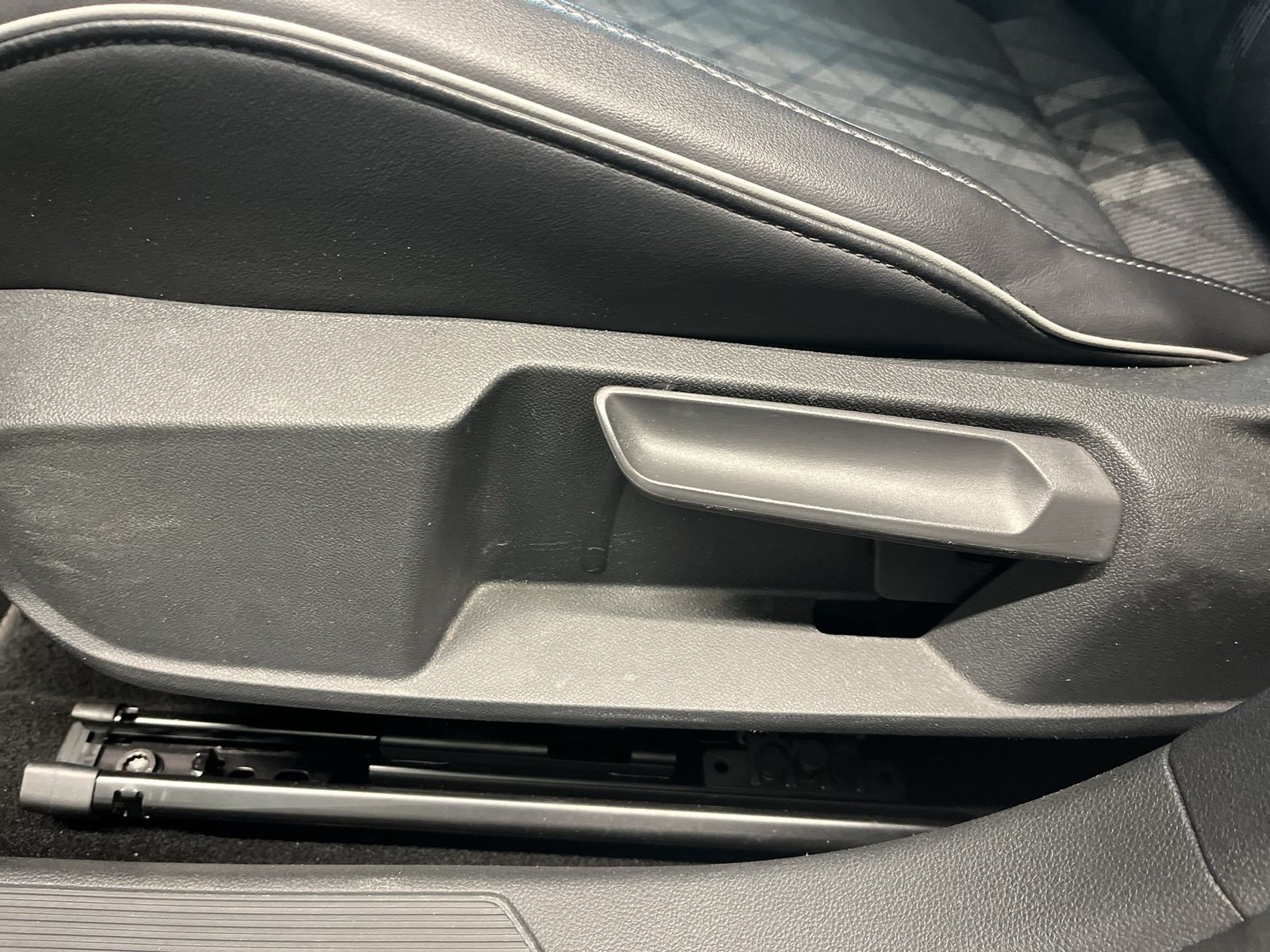 Volkswagen Golf - Bild 13