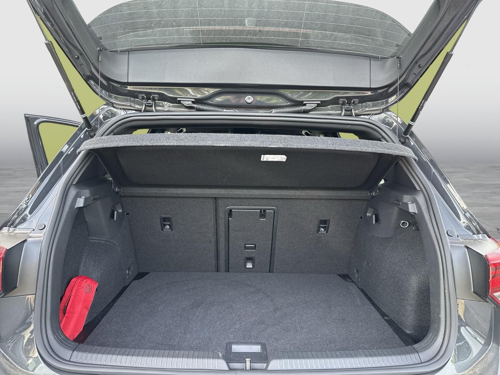Volkswagen Golf VIII 2.0 GTI CLUBSPORT LM18 CARPLAY LED+, миниатюра 15