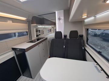 Westfalia Columbus 640 E 140 PS 8G Solar Premium