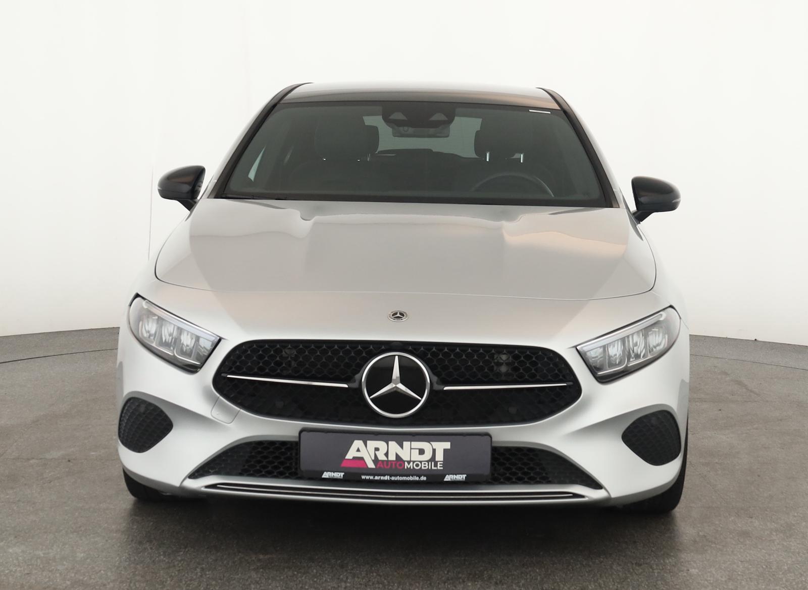 Mercedes-Benz A 200 Progressive+ Night LED Pano Navi ACC Kam